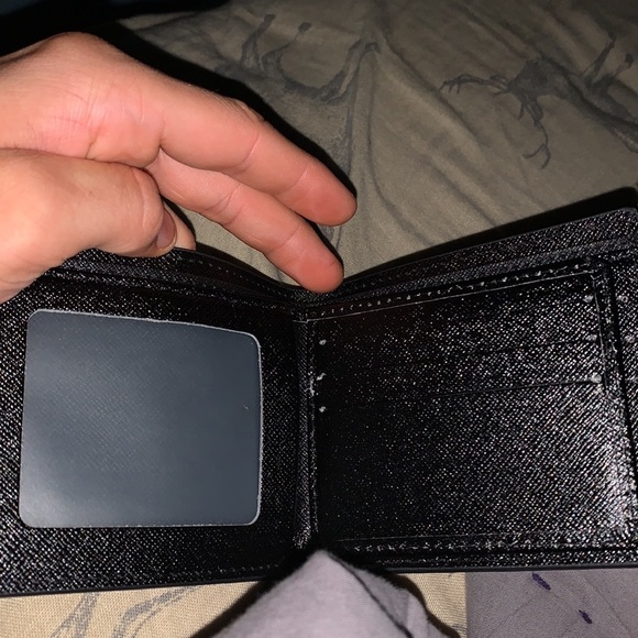 Selling because i simply don’t use it anymore. - Picture 4 of 4